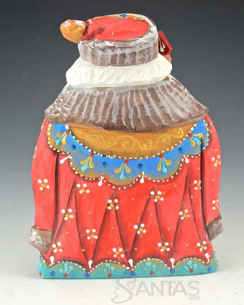7 inch Scenic Troika Scene Russian Santa Claus Carving