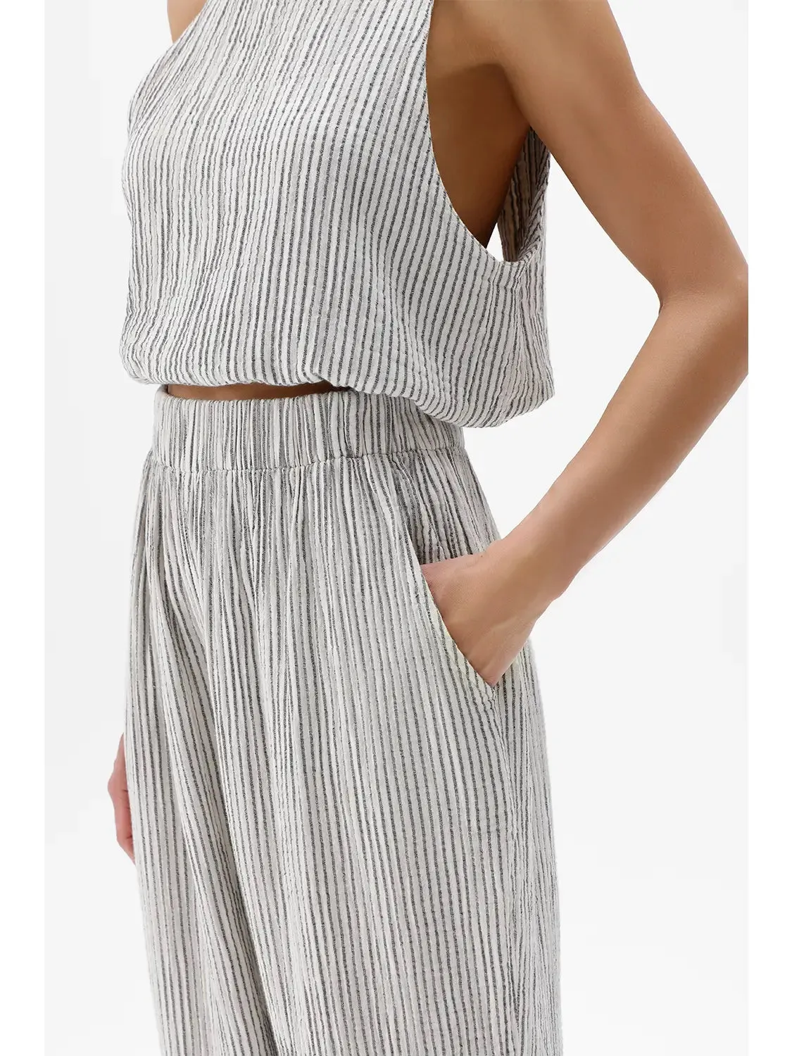 crinkle tank top
