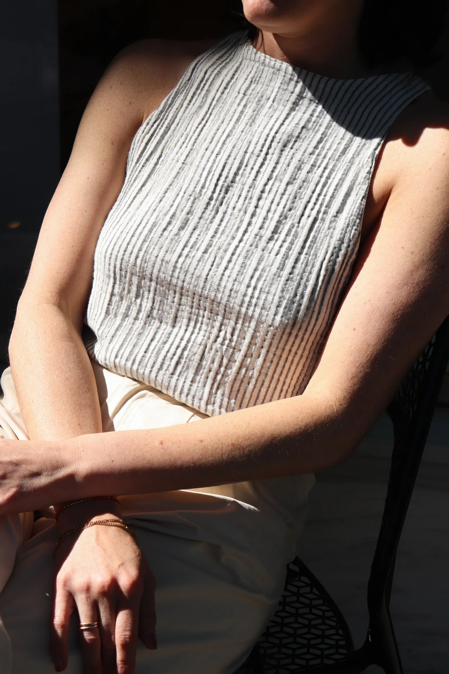 crinkle tank top