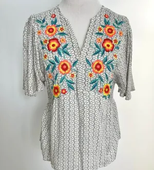 Floral Embroidery Blouse