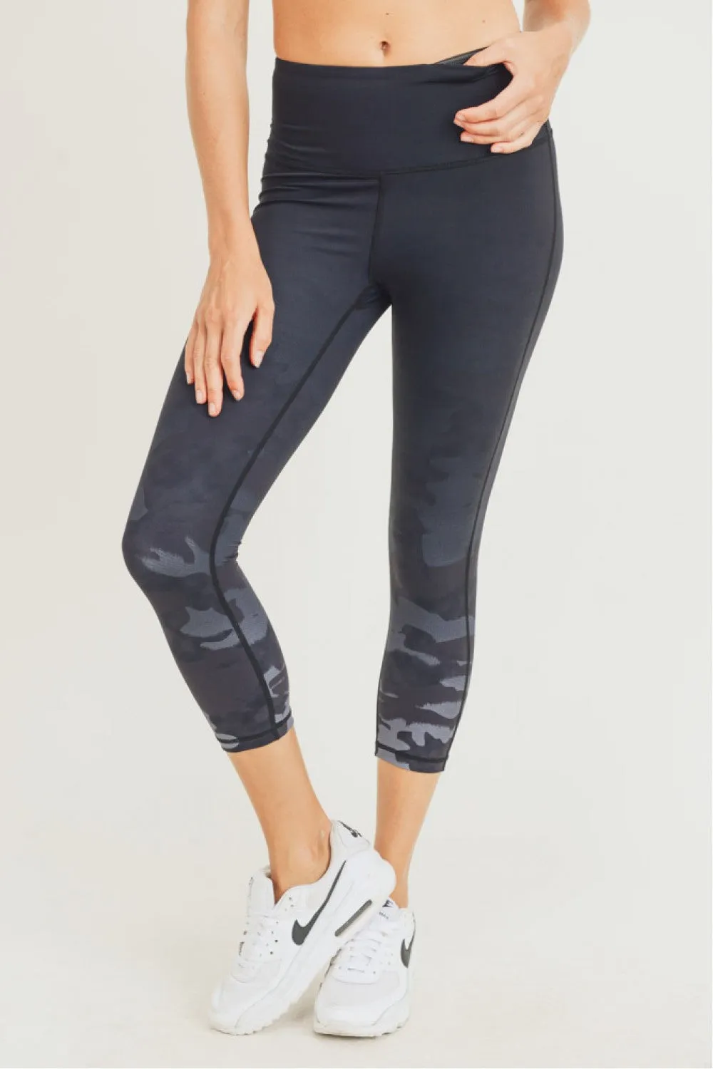 Mono B Camo Tip Ombre Print High Waisted Capri Leggings