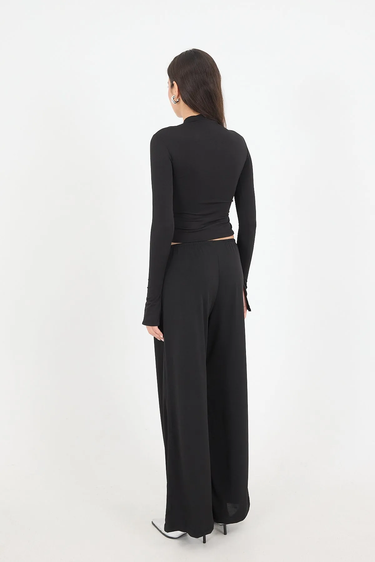 Ruffle Detailed Double Suit