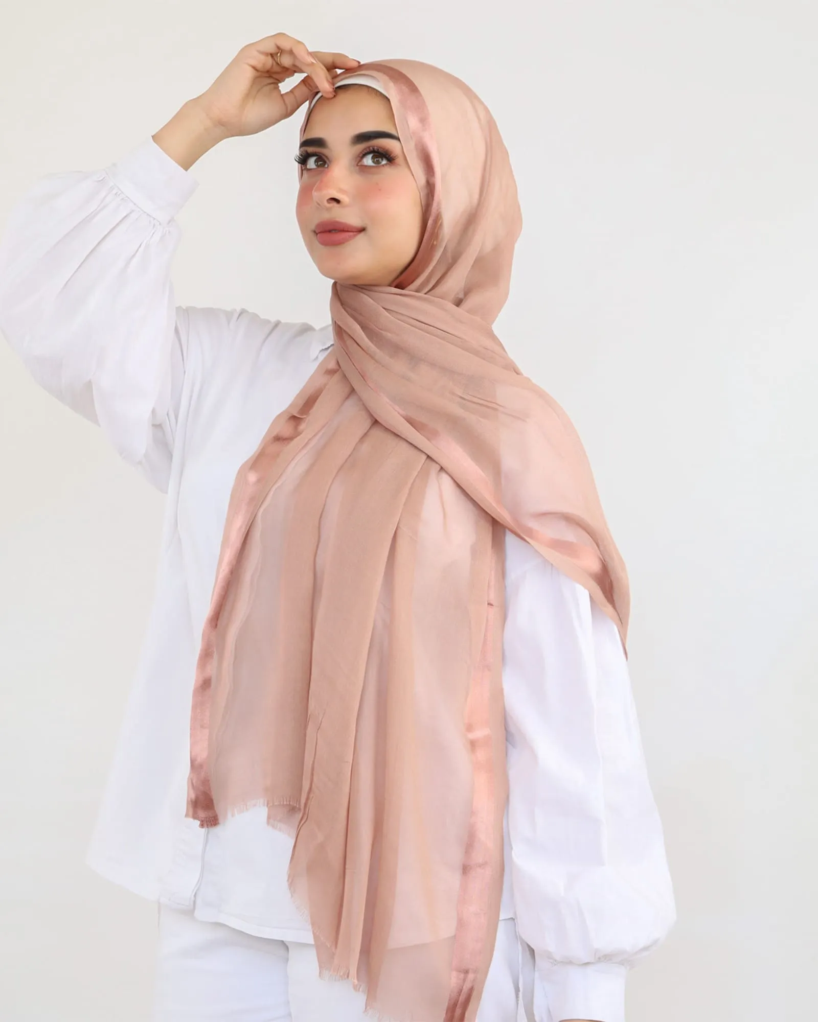 Soft Kuwaiti scarf