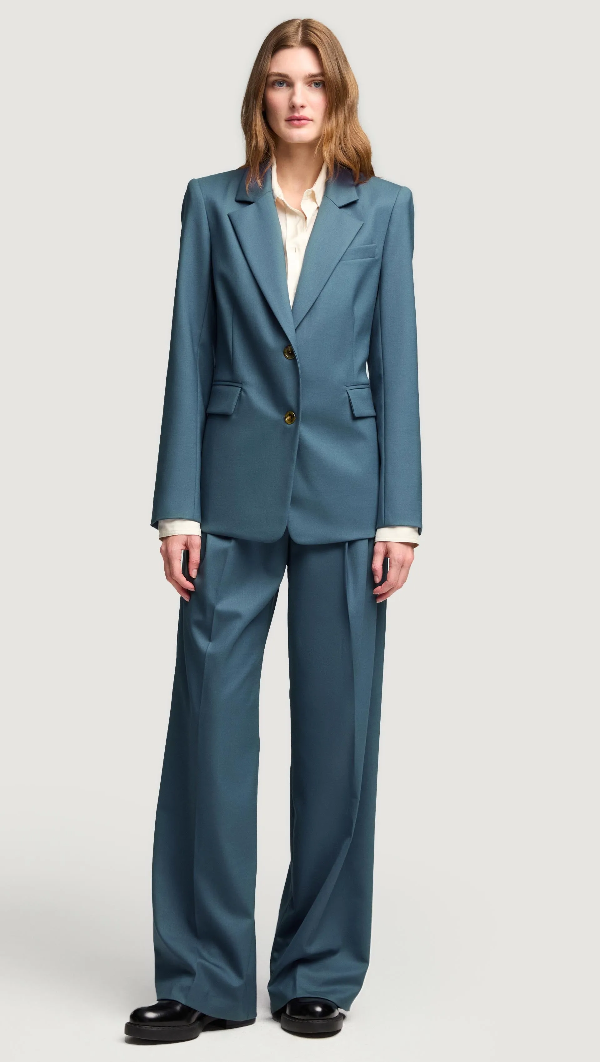 Two-Button Blazer in Seasonless Wool | Stone Blue