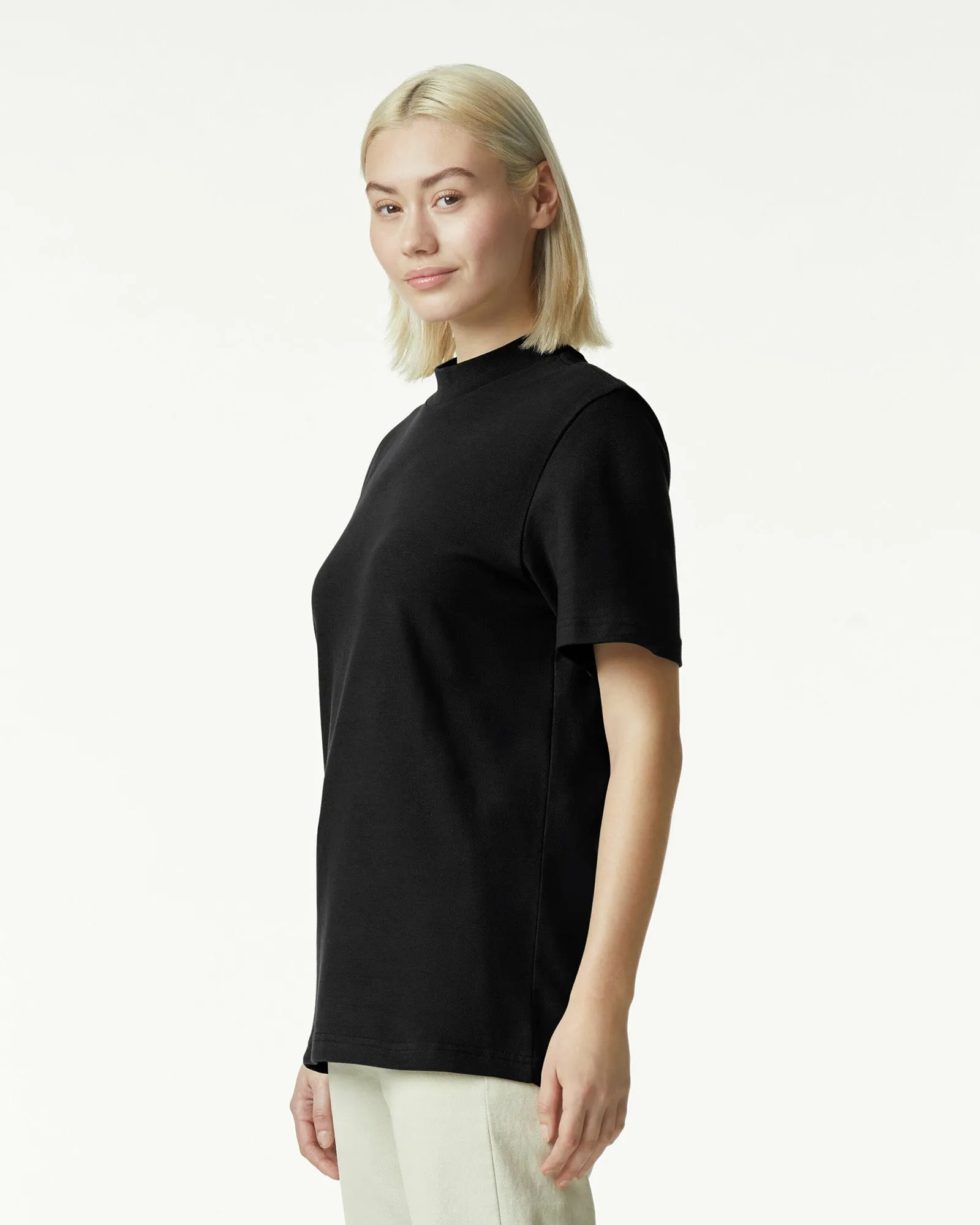 Unisex Relaxed Fit Mockneck T-shirt